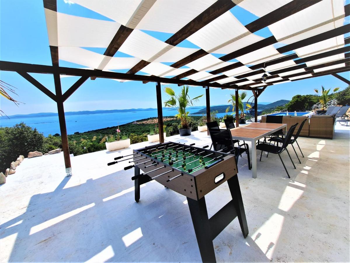 Villa Robinson Tkon Luaran gambar