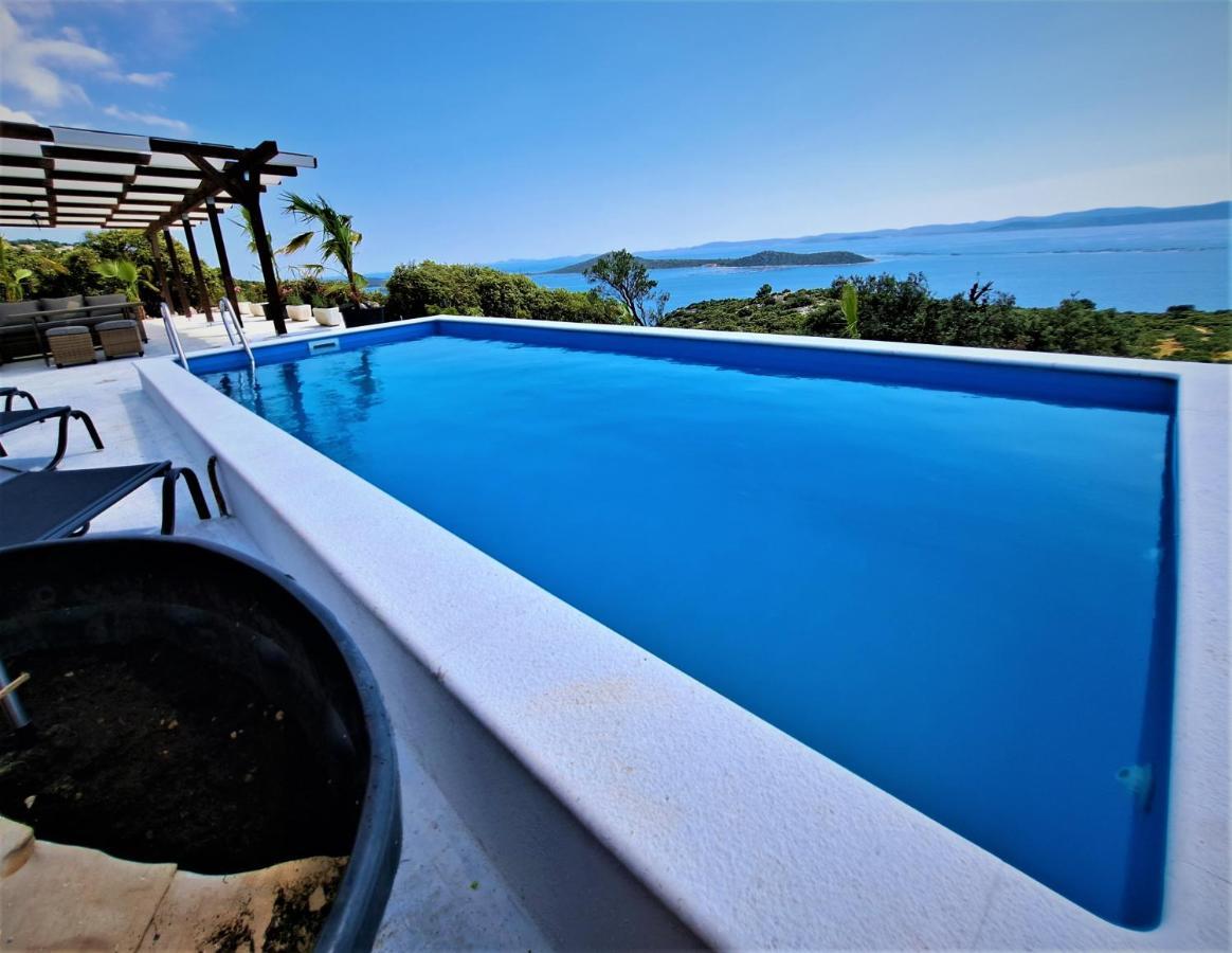 Villa Robinson Tkon Luaran gambar