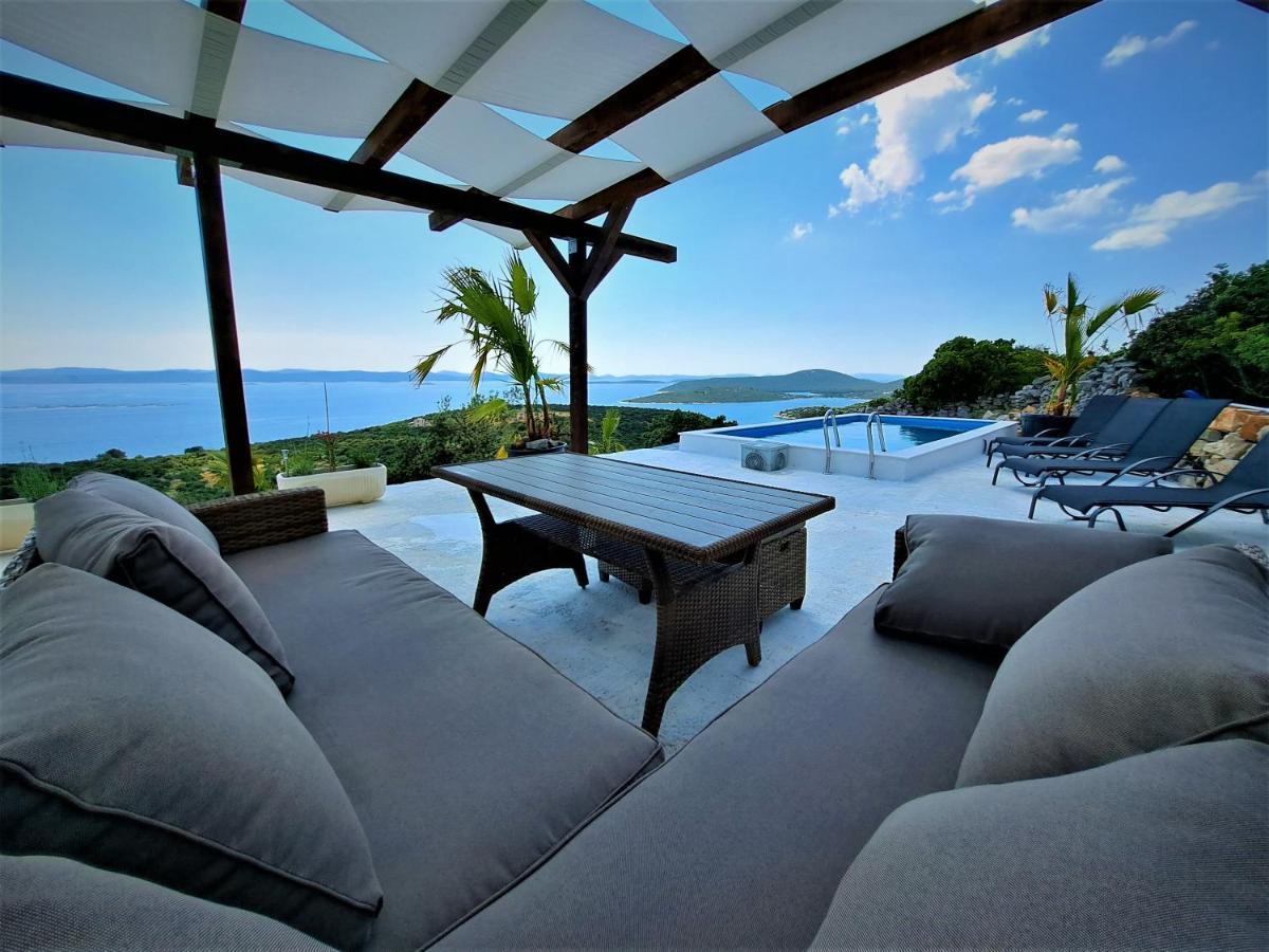 Villa Robinson Tkon Luaran gambar